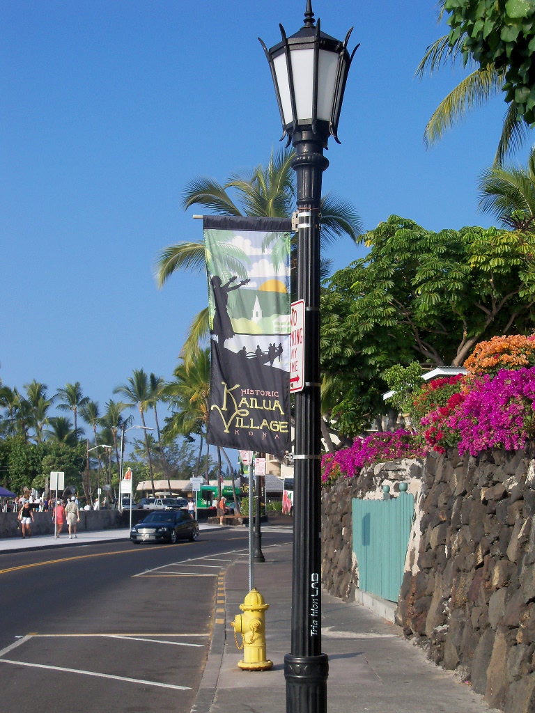 downtown Kona walk
