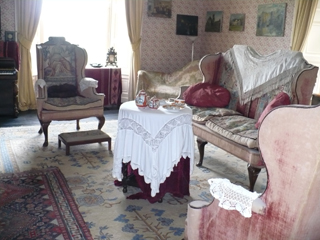 parlor