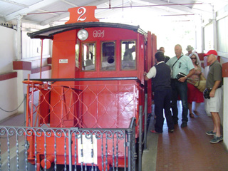 Loading Funicular